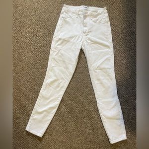 Paige size 28 white skinny jeans